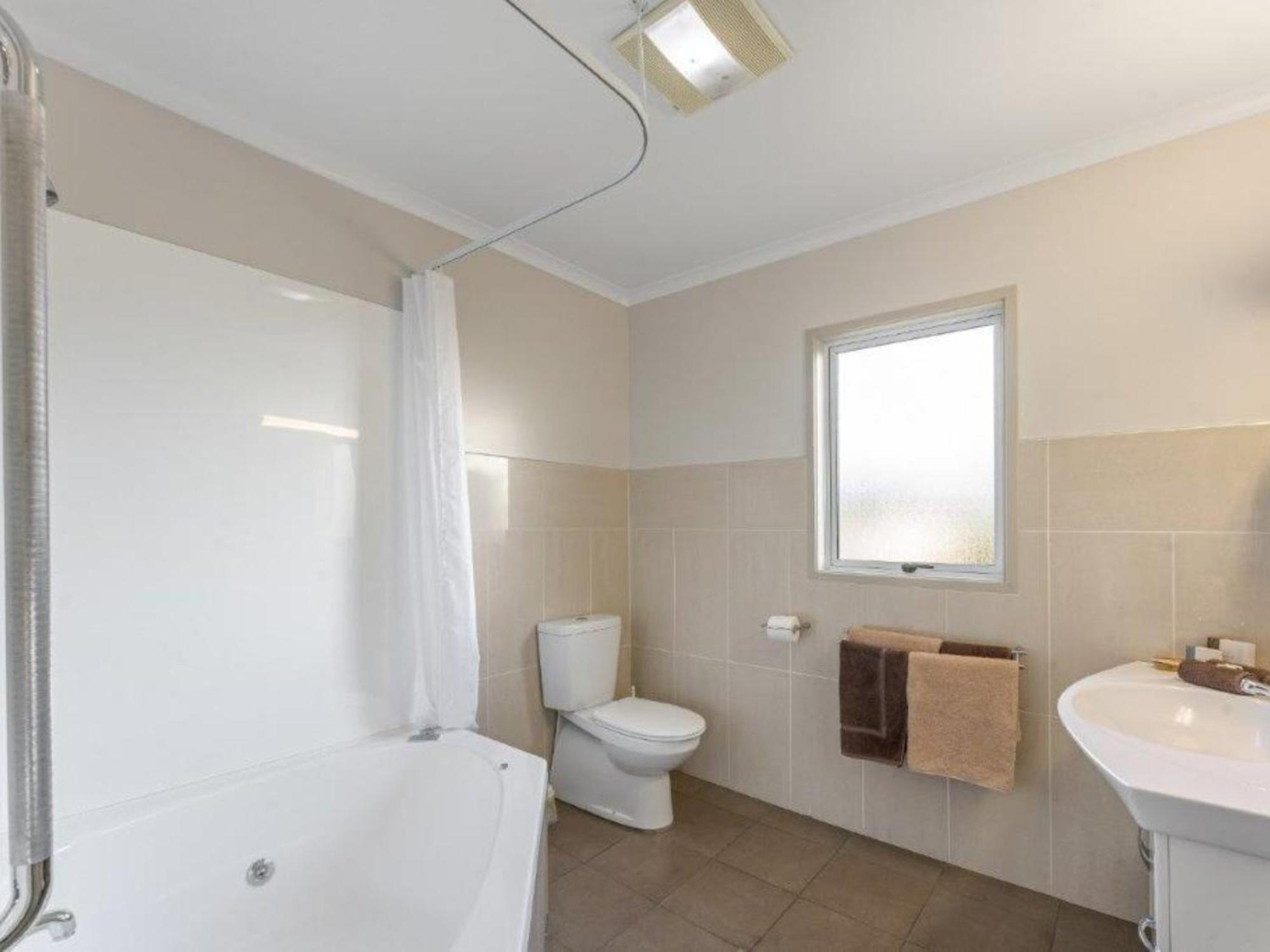 Cottage Park Thermal Motel Tauranga Room photo